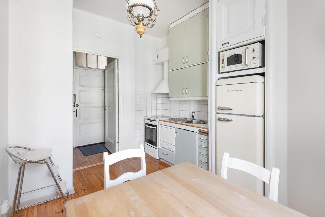 Wehost Spacious Studio For 5 With A Kitchen Helsinki Exterior photo